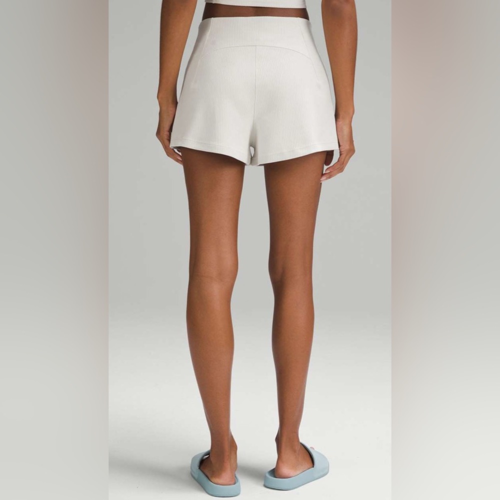 SOLD NWT Ribbed Softstreme High Rise 2” - Picture 4 of 7